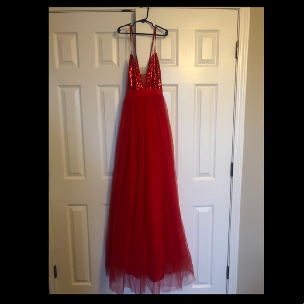 Red Prom dress